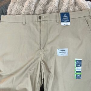 George straight leg khakis, 42x30 nwt, pet frnd, smk-free home